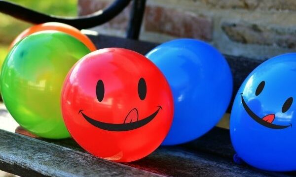 globos sonriendo